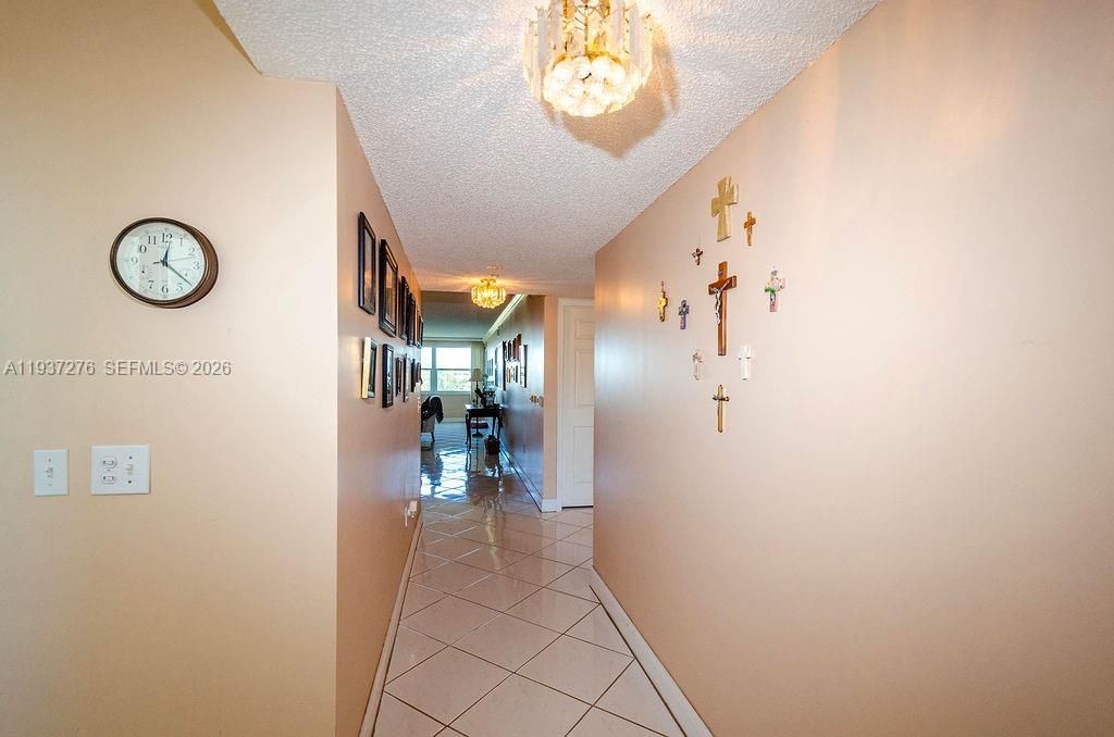 For Sale: $255,000 (2 beds, 2 baths, 1370 Square Feet)