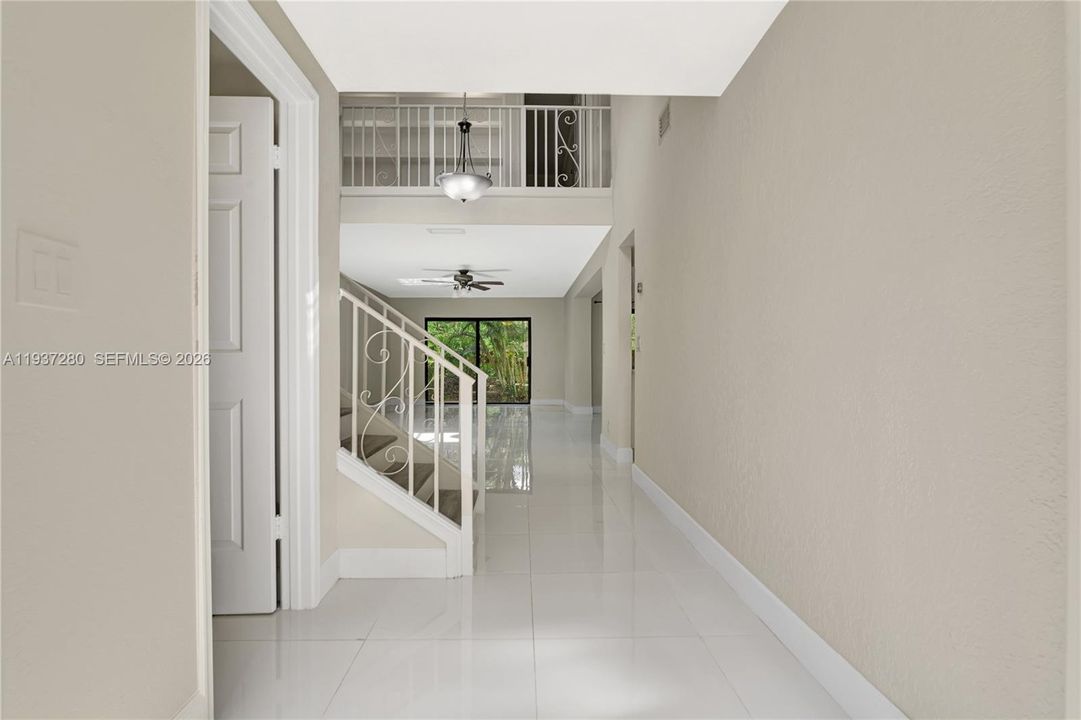 En Venta: $474,990 (2 camas, 2 baños, 1588 Pies cuadrados)