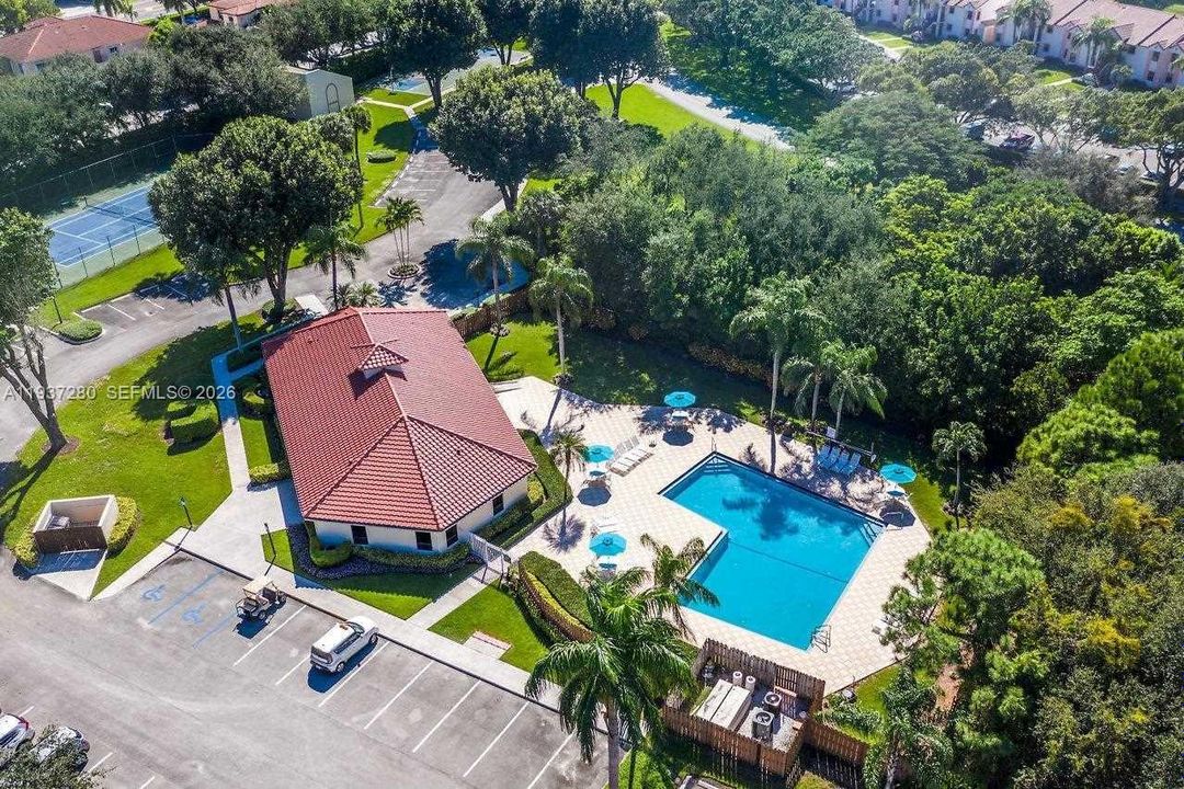 En Venta: $474,990 (2 camas, 2 baños, 1588 Pies cuadrados)