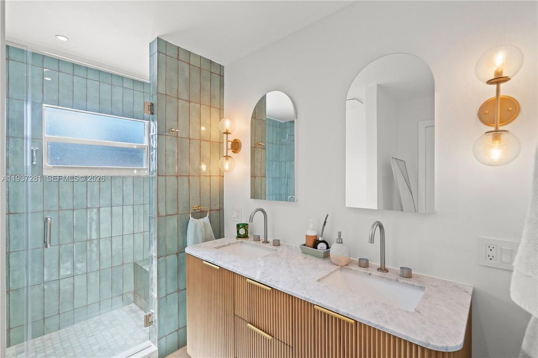 For Sale: $749,000 (4 beds, 2 baths, 1926 Square Feet)