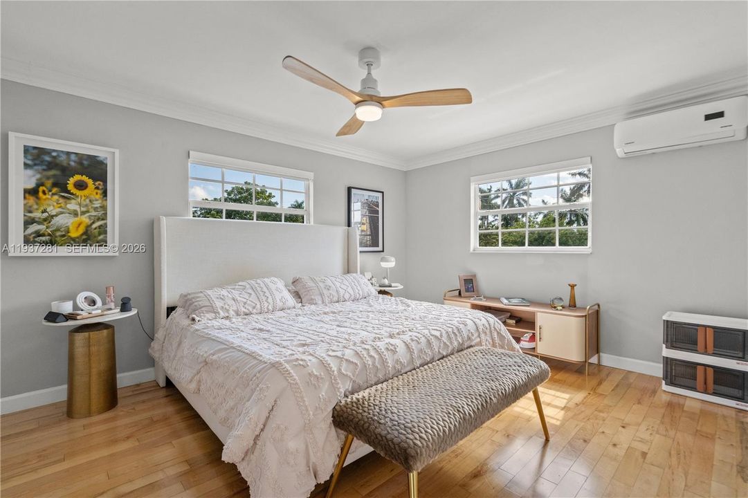 For Sale: $749,000 (4 beds, 2 baths, 1926 Square Feet)