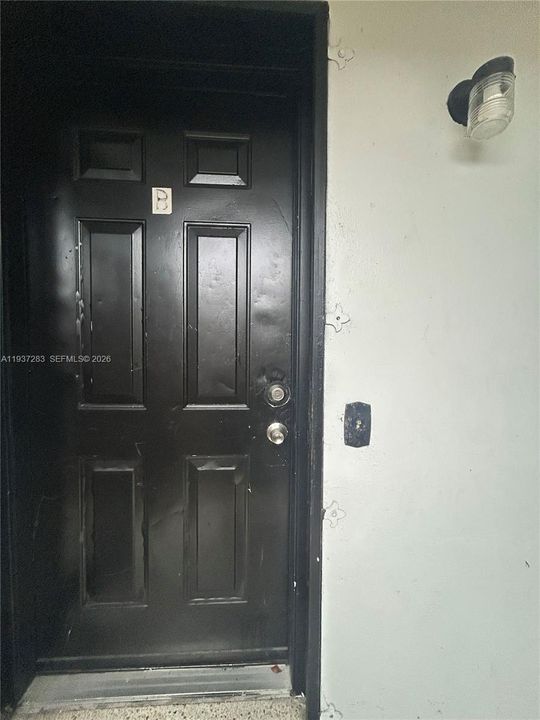 出租: $1,895 (2 贝兹, 1 浴室, 2090 平方英尺)