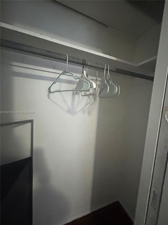 出租: $1,895 (2 贝兹, 1 浴室, 2090 平方英尺)