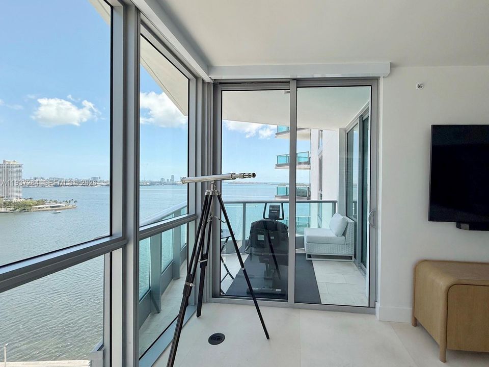 En Venta: $1,199,000 (2 camas, 2 baños, 1529 Pies cuadrados)