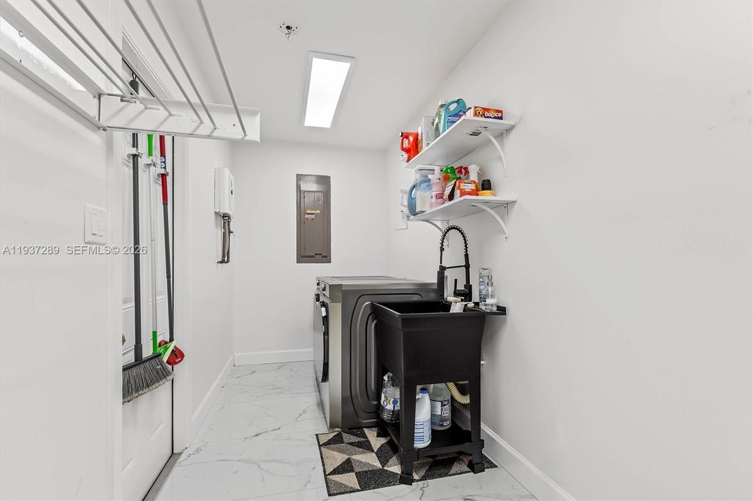 На продажу: $649,000 (5 спален, 4 ванн, 0 Квадратных фут)