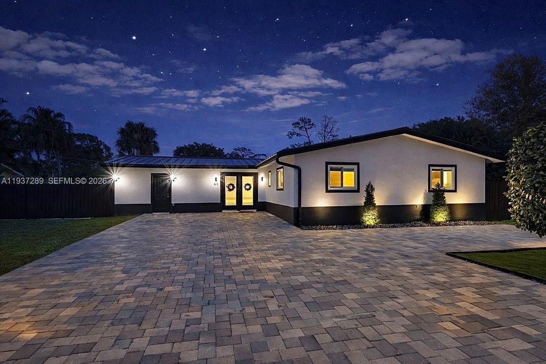 На продажу: $649,000 (5 спален, 4 ванн, 0 Квадратных фут)