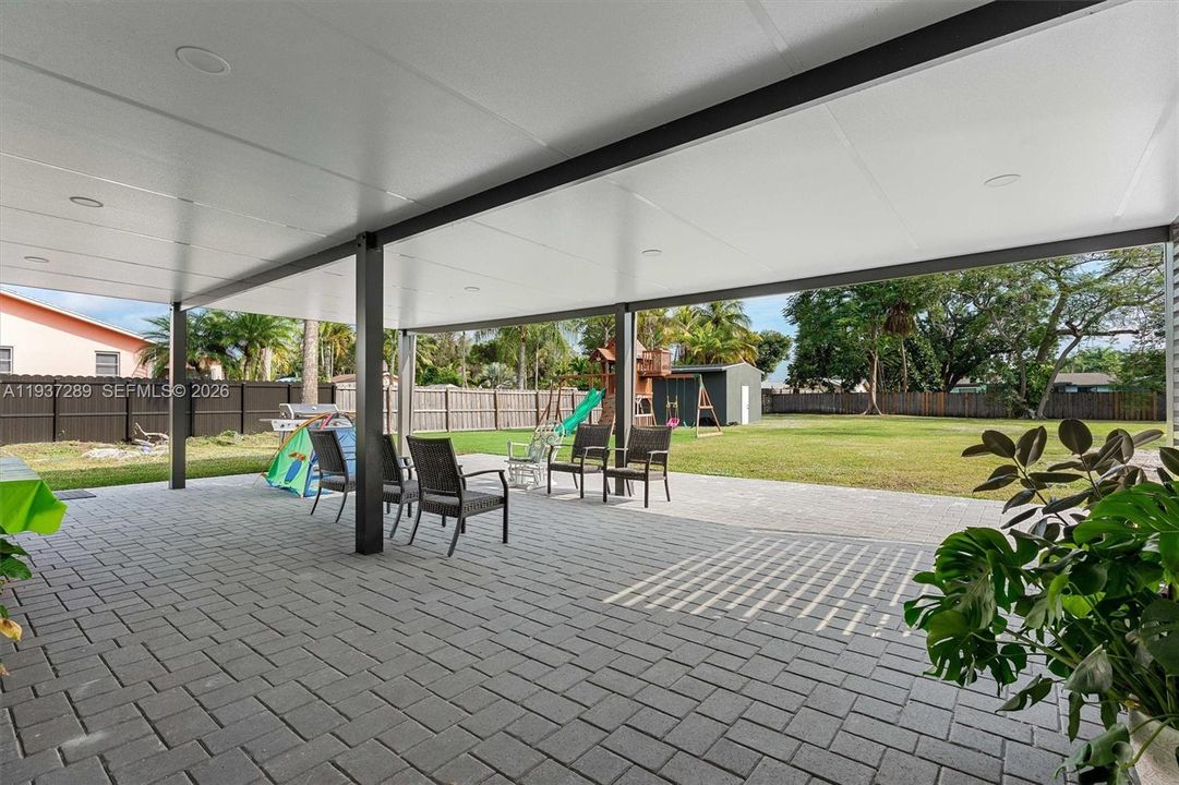 На продажу: $649,000 (5 спален, 4 ванн, 0 Квадратных фут)