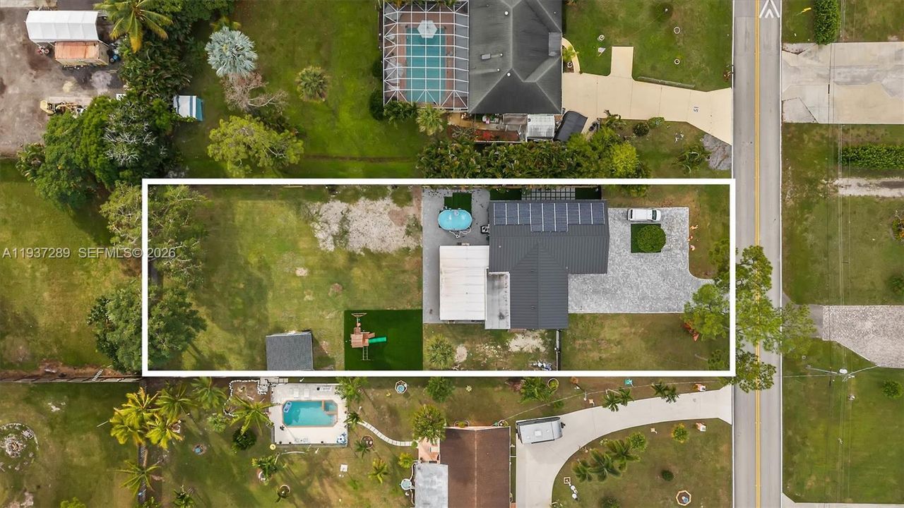 На продажу: $649,000 (5 спален, 4 ванн, 0 Квадратных фут)