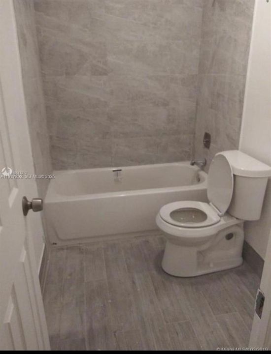 En Venta: $399,000 (3 camas, 2 baños, 999 Pies cuadrados)