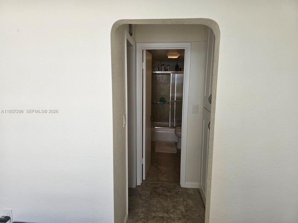 For Rent: $1,750 (1 beds, 1 baths, 768 Square Feet)