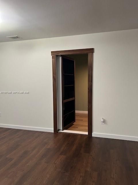 На продажу: $305,000 (2 спален, 1 ванн, 1008 Квадратных фут)