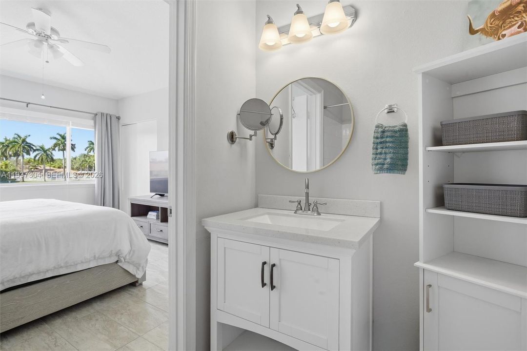 En Venta: $365,000 (2 camas, 2 baños, 1110 Pies cuadrados)