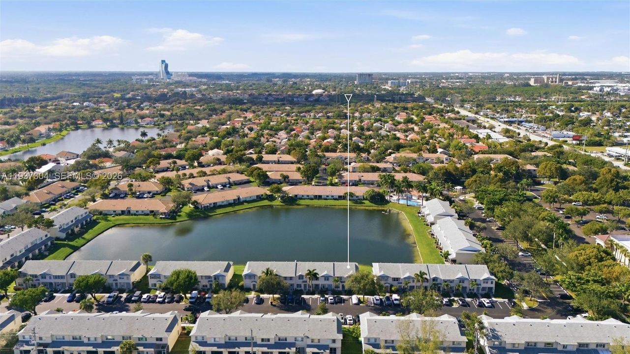 En Venta: $365,000 (2 camas, 2 baños, 1110 Pies cuadrados)