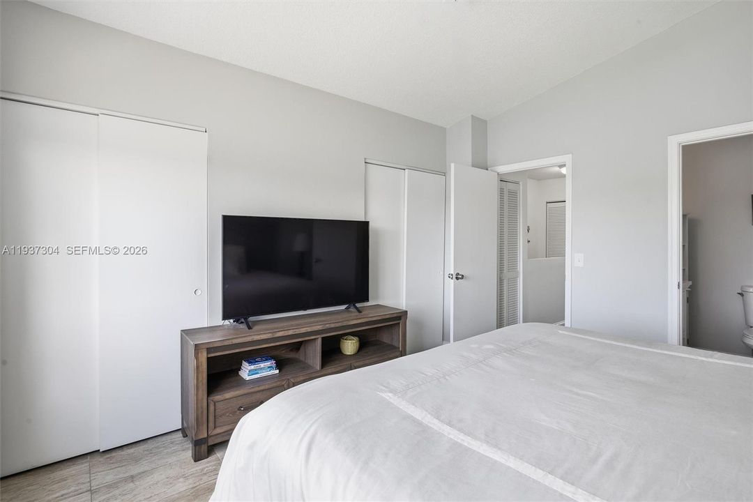 En Venta: $365,000 (2 camas, 2 baños, 1110 Pies cuadrados)