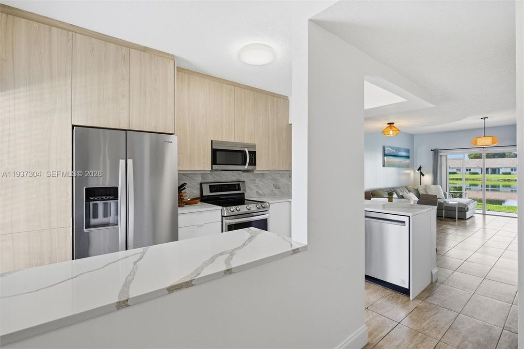 En Venta: $365,000 (2 camas, 2 baños, 1110 Pies cuadrados)