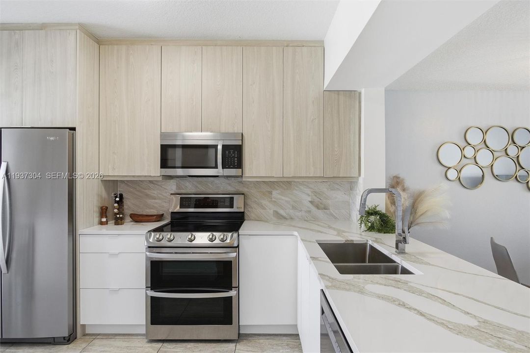 En Venta: $365,000 (2 camas, 2 baños, 1110 Pies cuadrados)