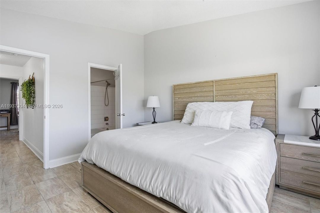 En Venta: $365,000 (2 camas, 2 baños, 1110 Pies cuadrados)