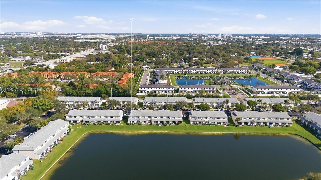 En Venta: $365,000 (2 camas, 2 baños, 1110 Pies cuadrados)