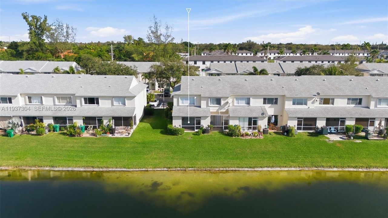 En Venta: $365,000 (2 camas, 2 baños, 1110 Pies cuadrados)