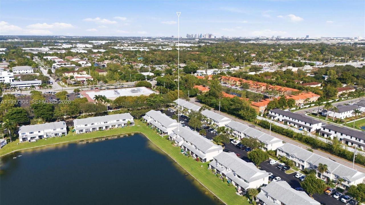 En Venta: $365,000 (2 camas, 2 baños, 1110 Pies cuadrados)