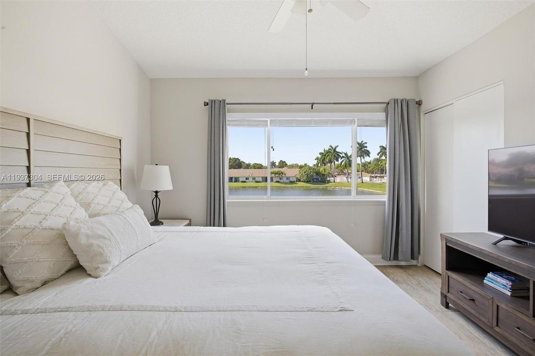 En Venta: $365,000 (2 camas, 2 baños, 1110 Pies cuadrados)