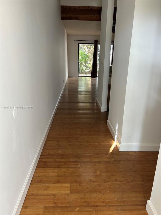 На продажу: $315,000 (3 спален, 2 ванн, 1220 Квадратных фут)