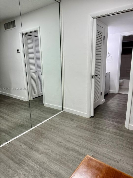 出租: $1,800 (1 贝兹, 1 浴室, 560 平方英尺)