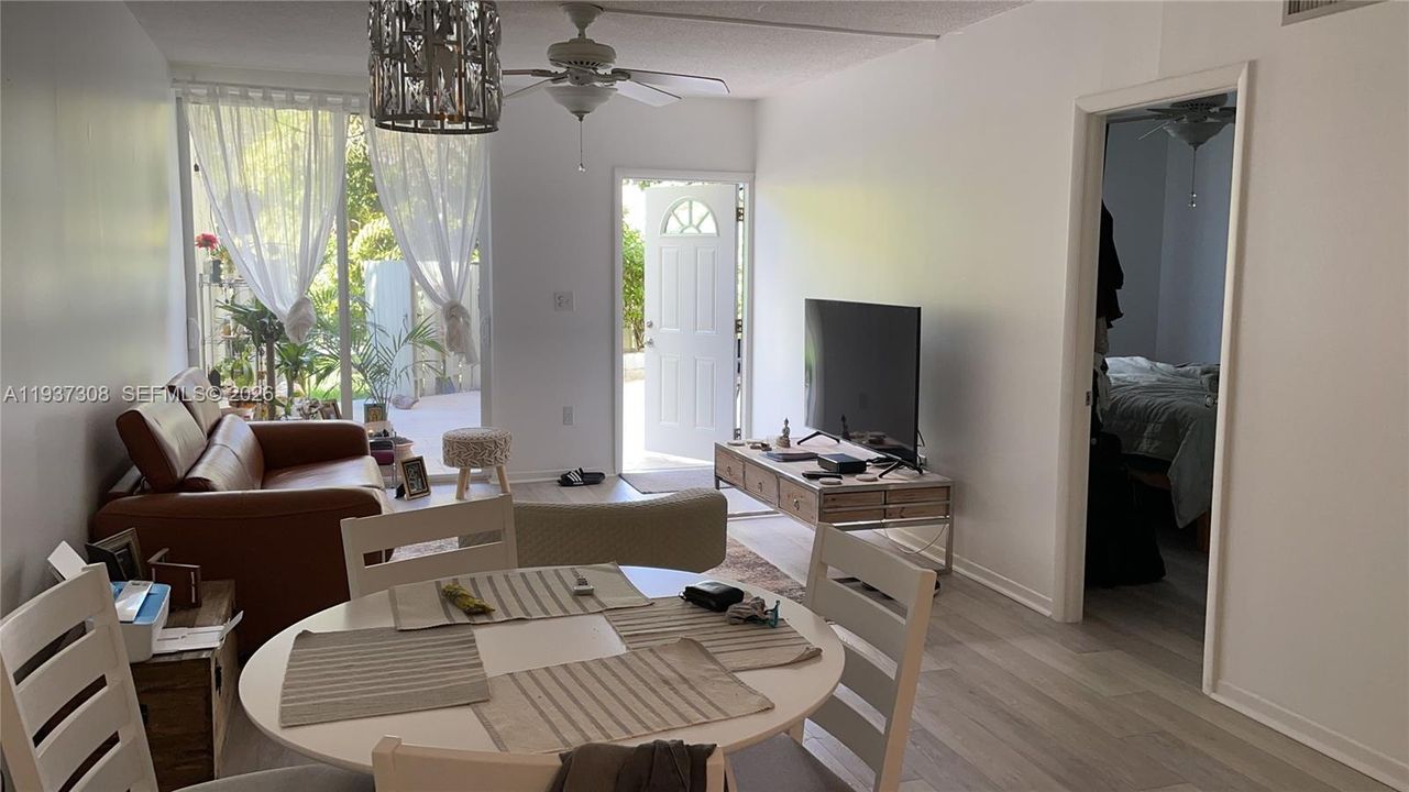 En Renta: $2,100 (1 camas, 1 baños, 776 Pies cuadrados)