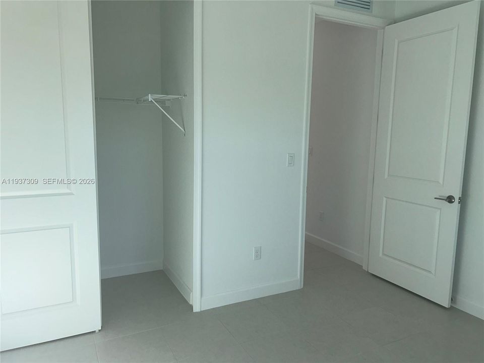 В аренду: $2,000 (2 спален, 2 ванн, 0 Квадратных фут)