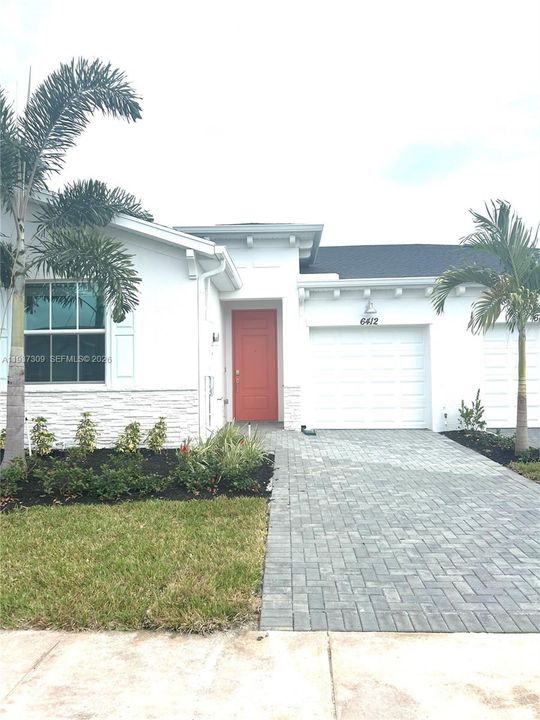 В аренду: $2,000 (2 спален, 2 ванн, 0 Квадратных фут)