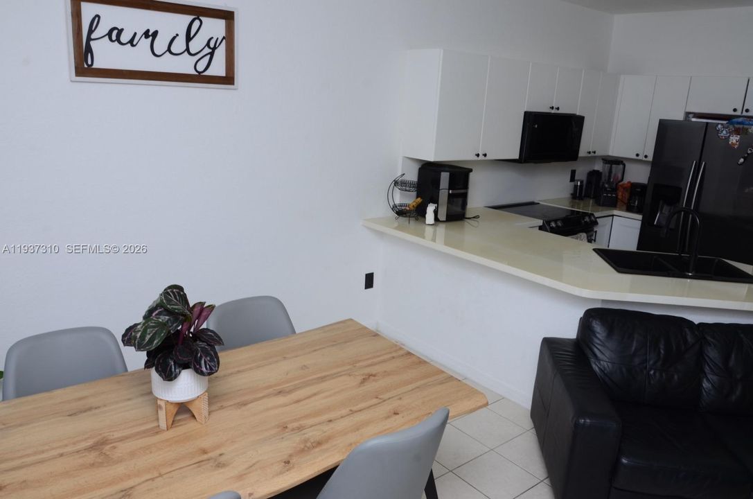 En Venta: $535,000 (3 camas, 2 baños, 1491 Pies cuadrados)