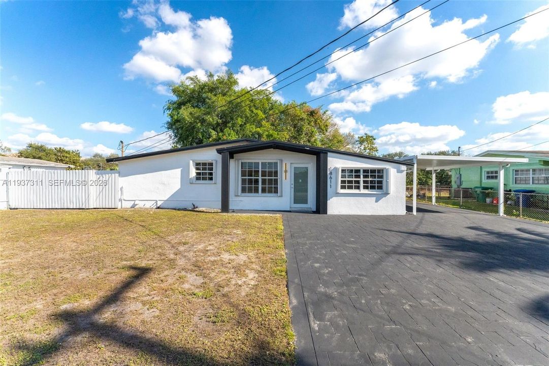 En Venta: $580,000 (4 camas, 2 baños, 1531 Pies cuadrados)