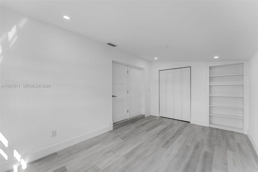 En Venta: $580,000 (4 camas, 2 baños, 1531 Pies cuadrados)