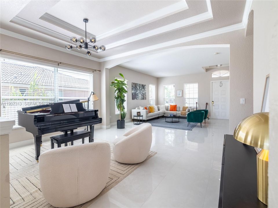 待售: $899,000 (4 贝兹, 2 浴室, 2381 平方英尺)