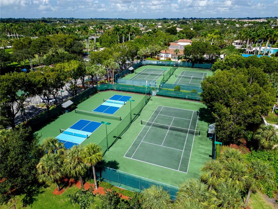 待售: $899,000 (4 贝兹, 2 浴室, 2381 平方英尺)