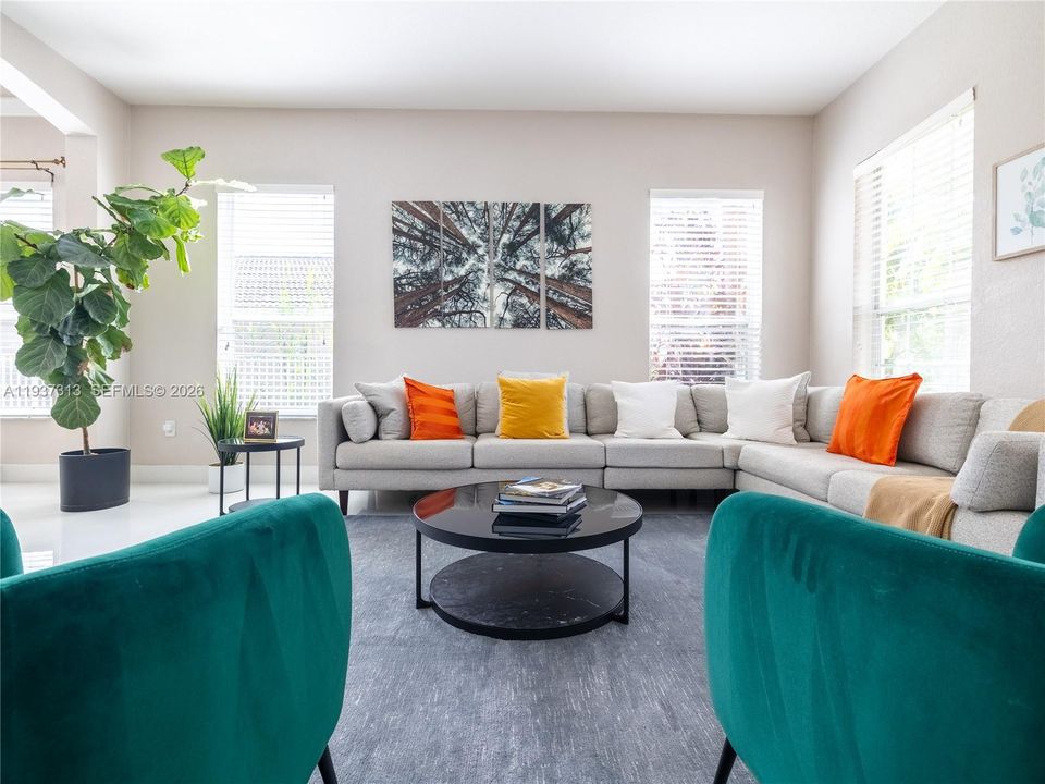 待售: $899,000 (4 贝兹, 2 浴室, 2381 平方英尺)