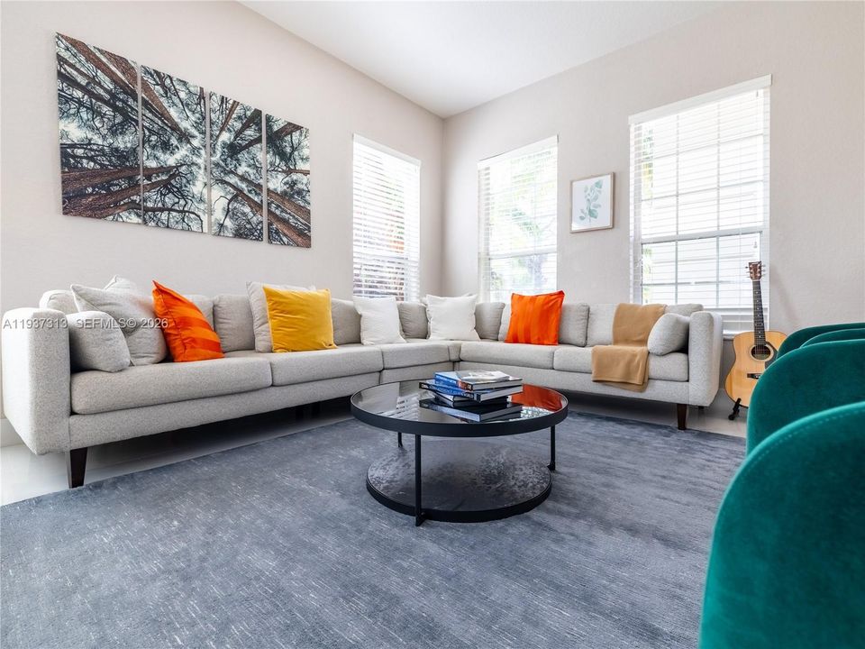 待售: $899,000 (4 贝兹, 2 浴室, 2381 平方英尺)