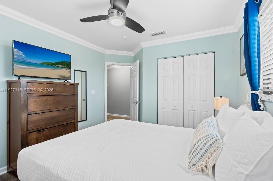 В аренду: $7,000 (4 спален, 2 ванн, 2076 Квадратных фут)