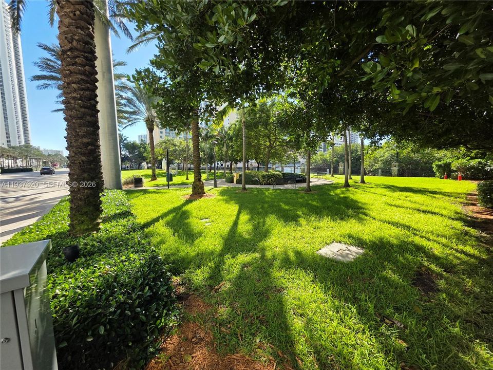 For Sale: $1,500,000 (4 beds, 3 baths, 2425 Square Feet)