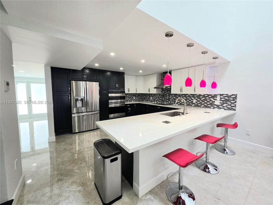 For Sale: $1,500,000 (4 beds, 3 baths, 2425 Square Feet)