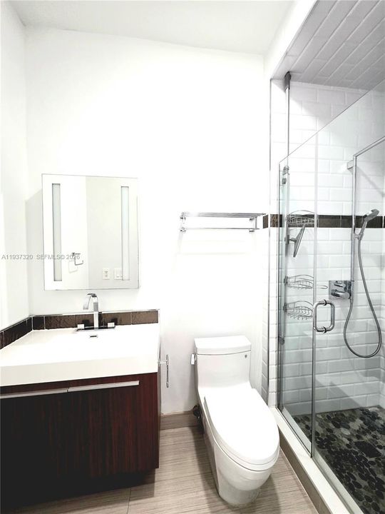 For Sale: $1,500,000 (4 beds, 3 baths, 2425 Square Feet)