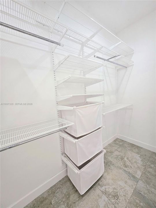 For Sale: $1,500,000 (4 beds, 3 baths, 2425 Square Feet)