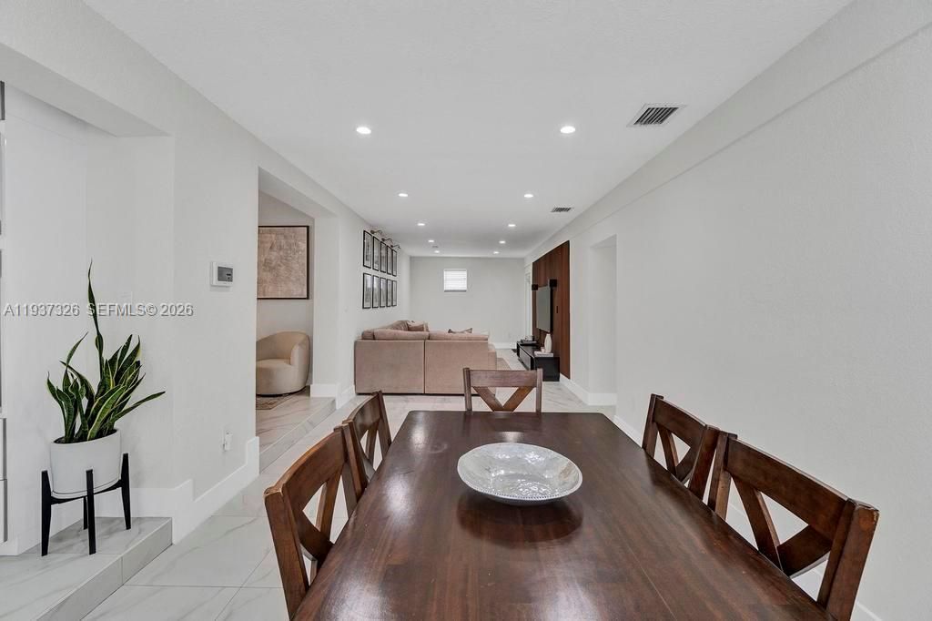 For Rent: $5,000 (4 beds, 2 baths, 2230 Square Feet)