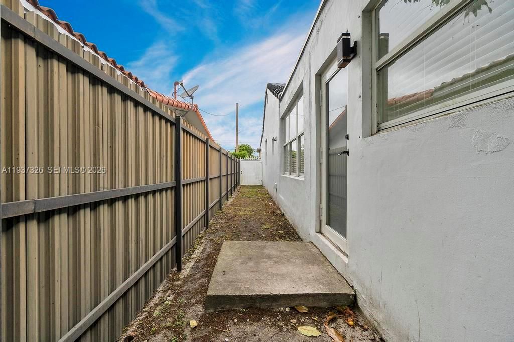 For Rent: $5,000 (4 beds, 2 baths, 2230 Square Feet)