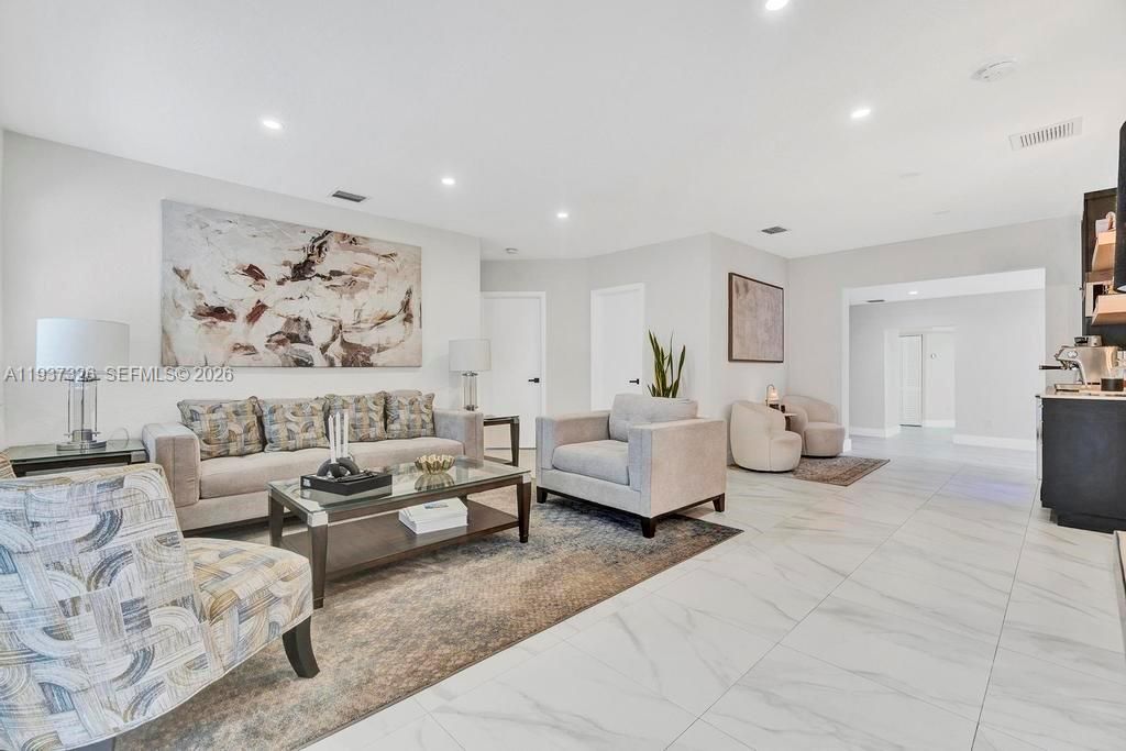 For Rent: $5,000 (4 beds, 2 baths, 2230 Square Feet)