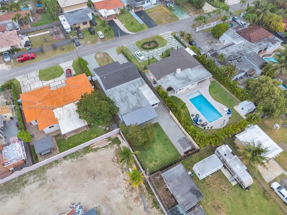 For Rent: $5,000 (4 beds, 2 baths, 2230 Square Feet)