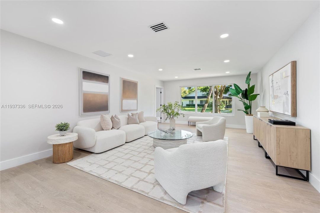 En Venta: $2,499,000 (5 camas, 4 baños, 2961 Pies cuadrados)