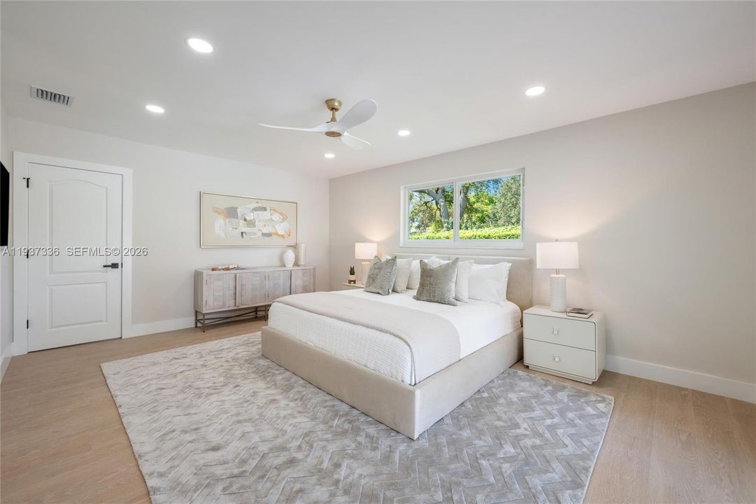 En Venta: $2,499,000 (5 camas, 4 baños, 2961 Pies cuadrados)