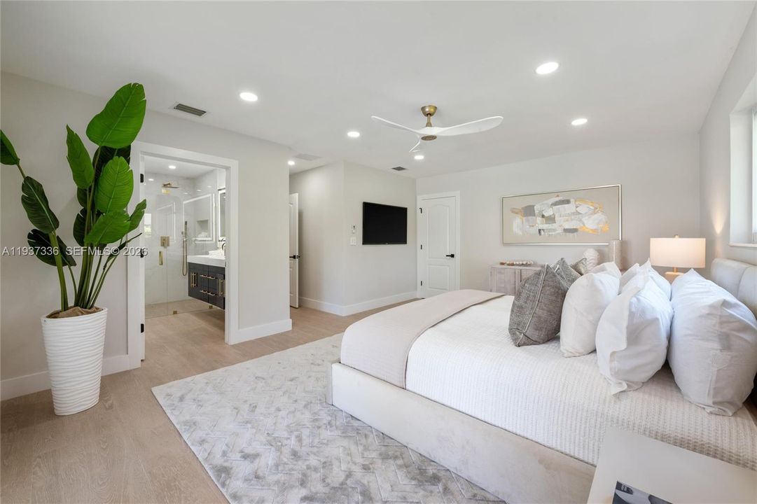 En Venta: $2,499,000 (5 camas, 4 baños, 2961 Pies cuadrados)