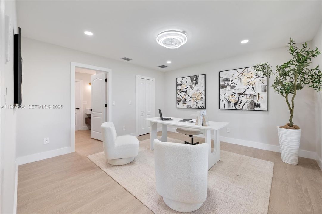 En Venta: $2,499,000 (5 camas, 4 baños, 2961 Pies cuadrados)